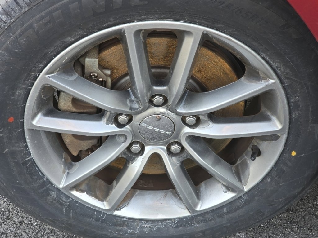 Used 2016 Dodge Grand Caravan SE image 28