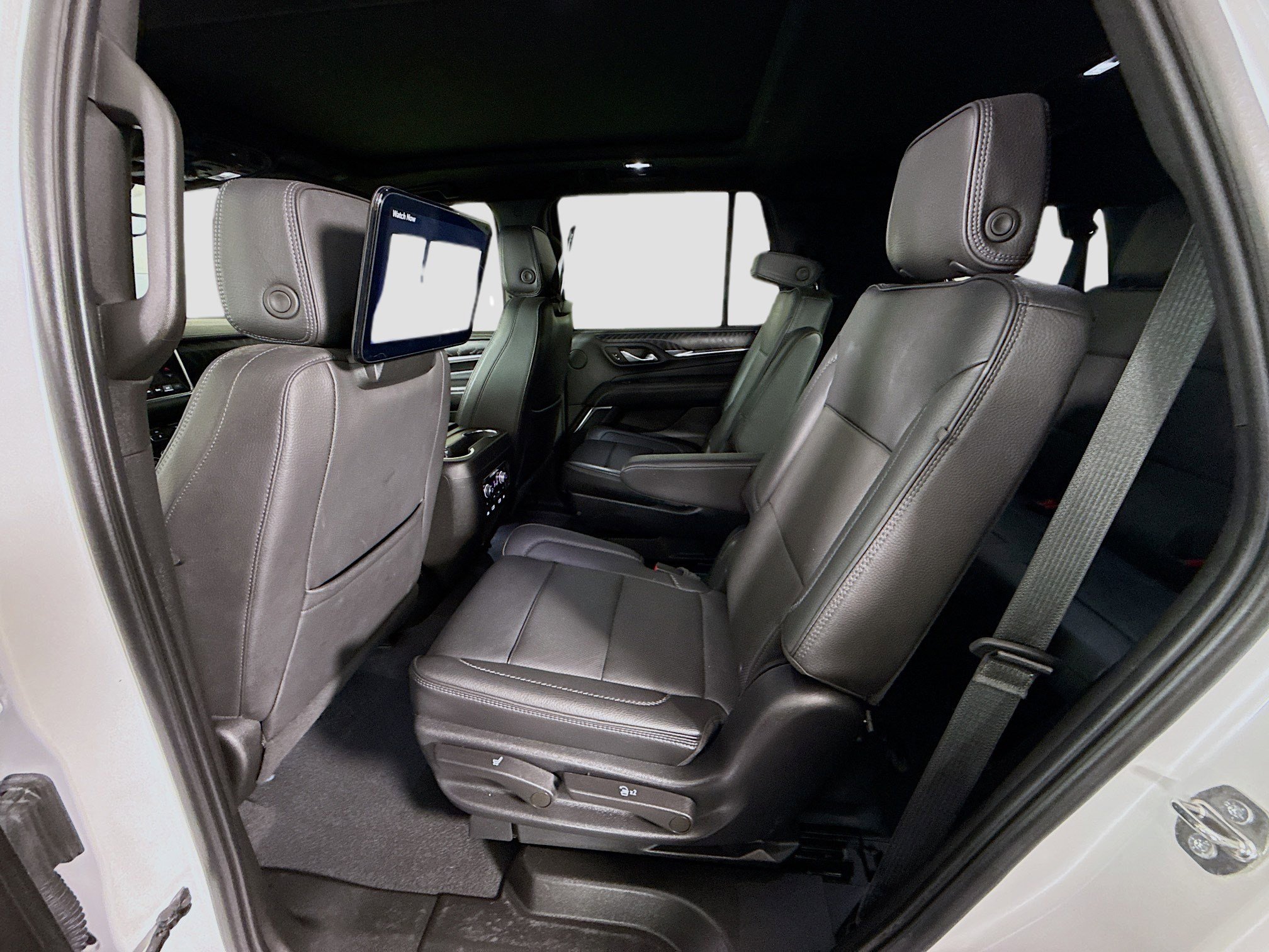 Used 2023 GMC Yukon Denali w/ Denali Reserve Package image 25