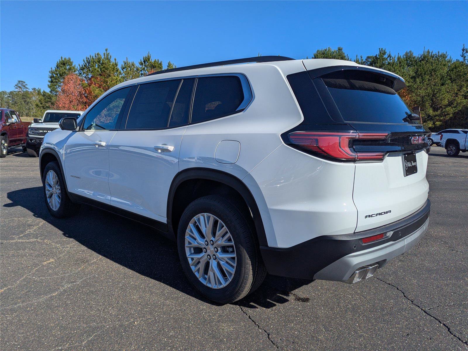 New 2026 GMC Acadia Elevation w/ Elevation Premium Package FWD image 5
