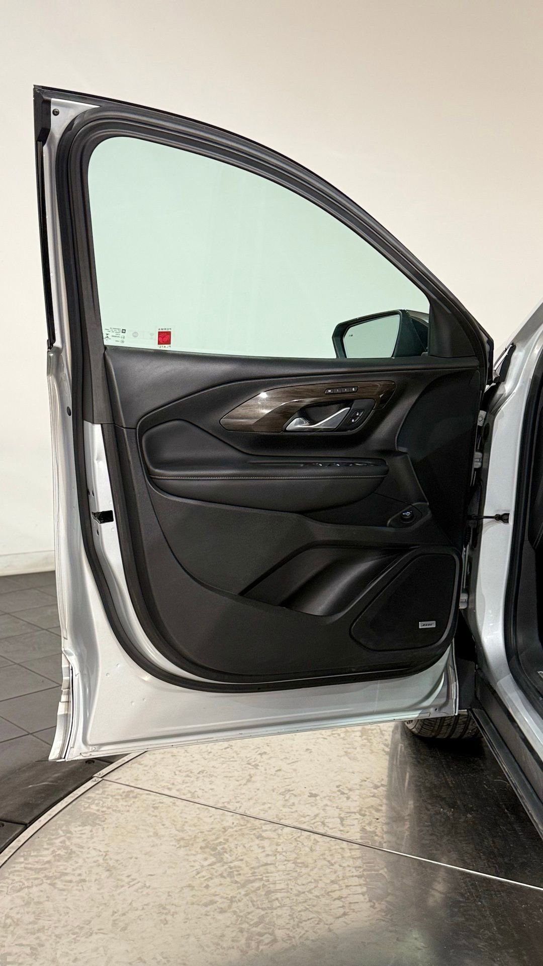 Used 2019 GMC Terrain Denali w/ Advanced Safety Package AWD/4WD image 35