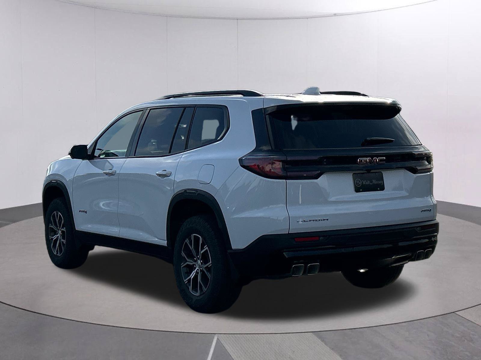 New 2026 GMC Acadia AT4 w/ Luxury Package AWD/4WD image 3