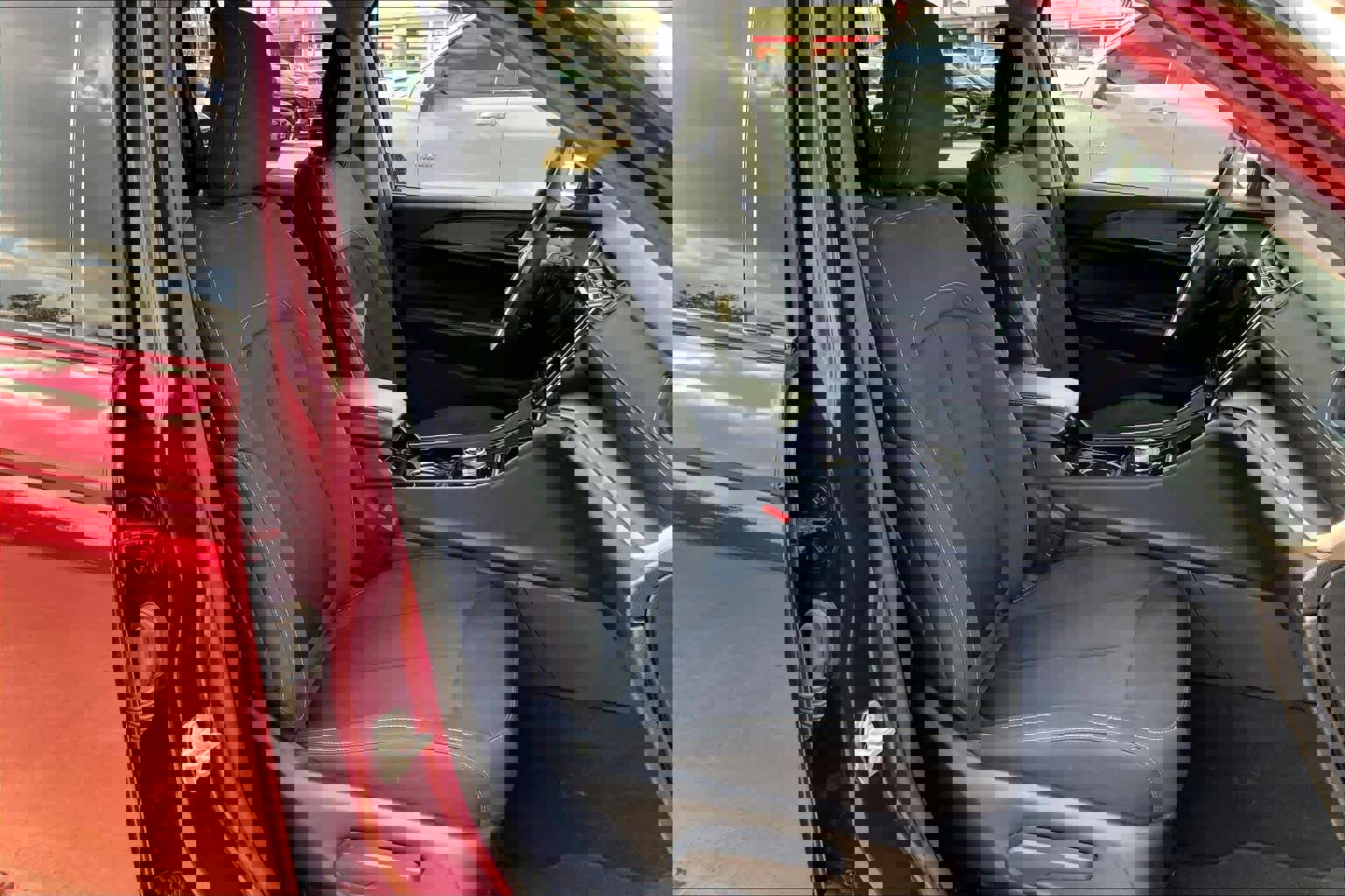 Used 2023 Jeep Grand Cherokee Laredo w/ Luxury Tech Group I image 8