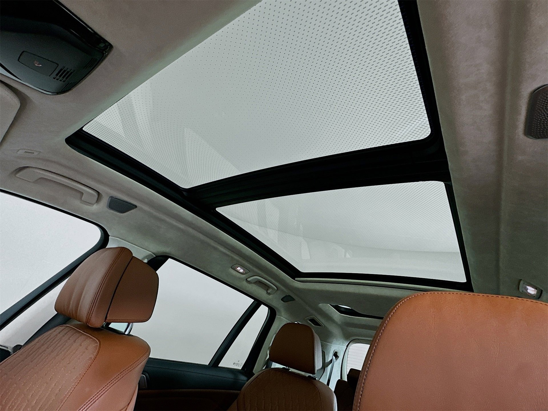 Used 2024 BMW ALPINA XB7 image 24