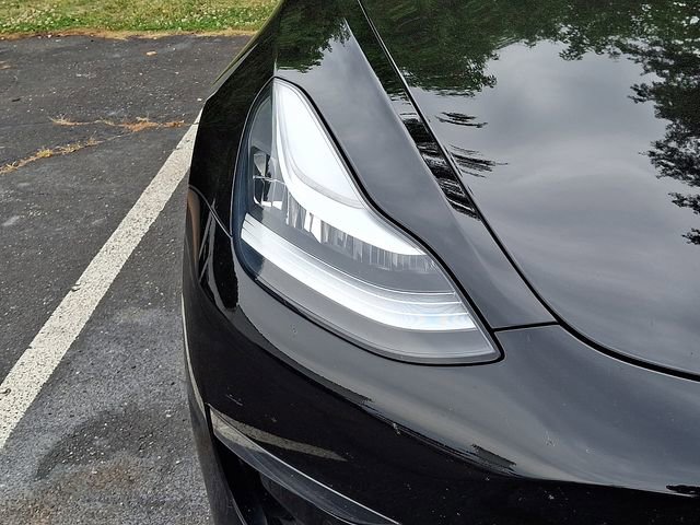 Used 2020 Tesla Model 3 Standard Range Plus RWD image 5