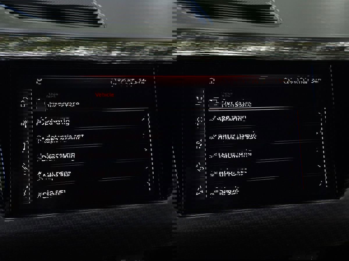 Used 2022 Audi RS e-tron GT w/ Carbon Performance Package image 53