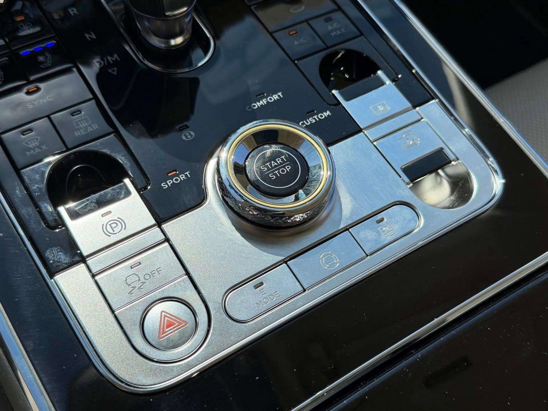 New 2026 Bentley Flying Spur Plug-In Hybrid AWD/4WD image 51