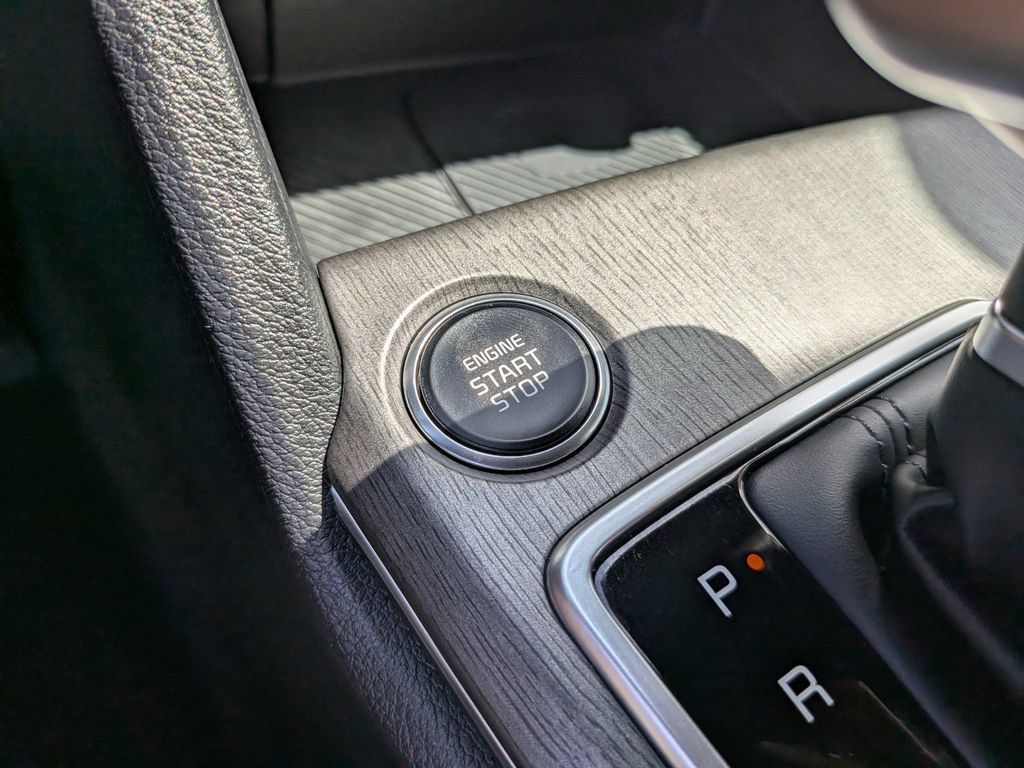 Certified 2026 Kia Sportage X-Line w/ X-Line Technology Package AWD/4WD image 30