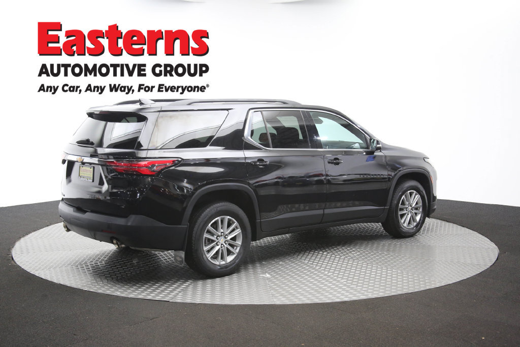 Used 2023 Chevrolet Traverse LT FWD image 46