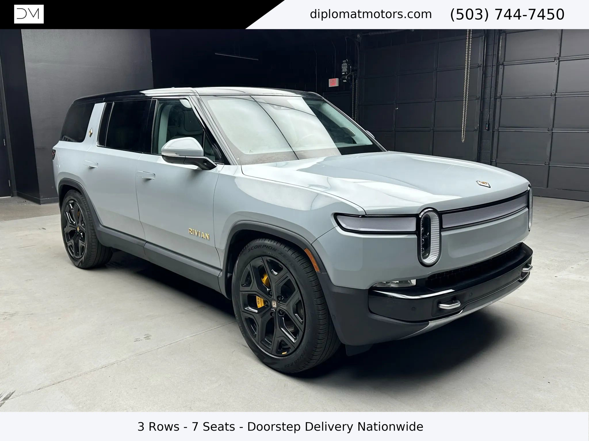 Used 2023 Rivian R1S Adventure image 9