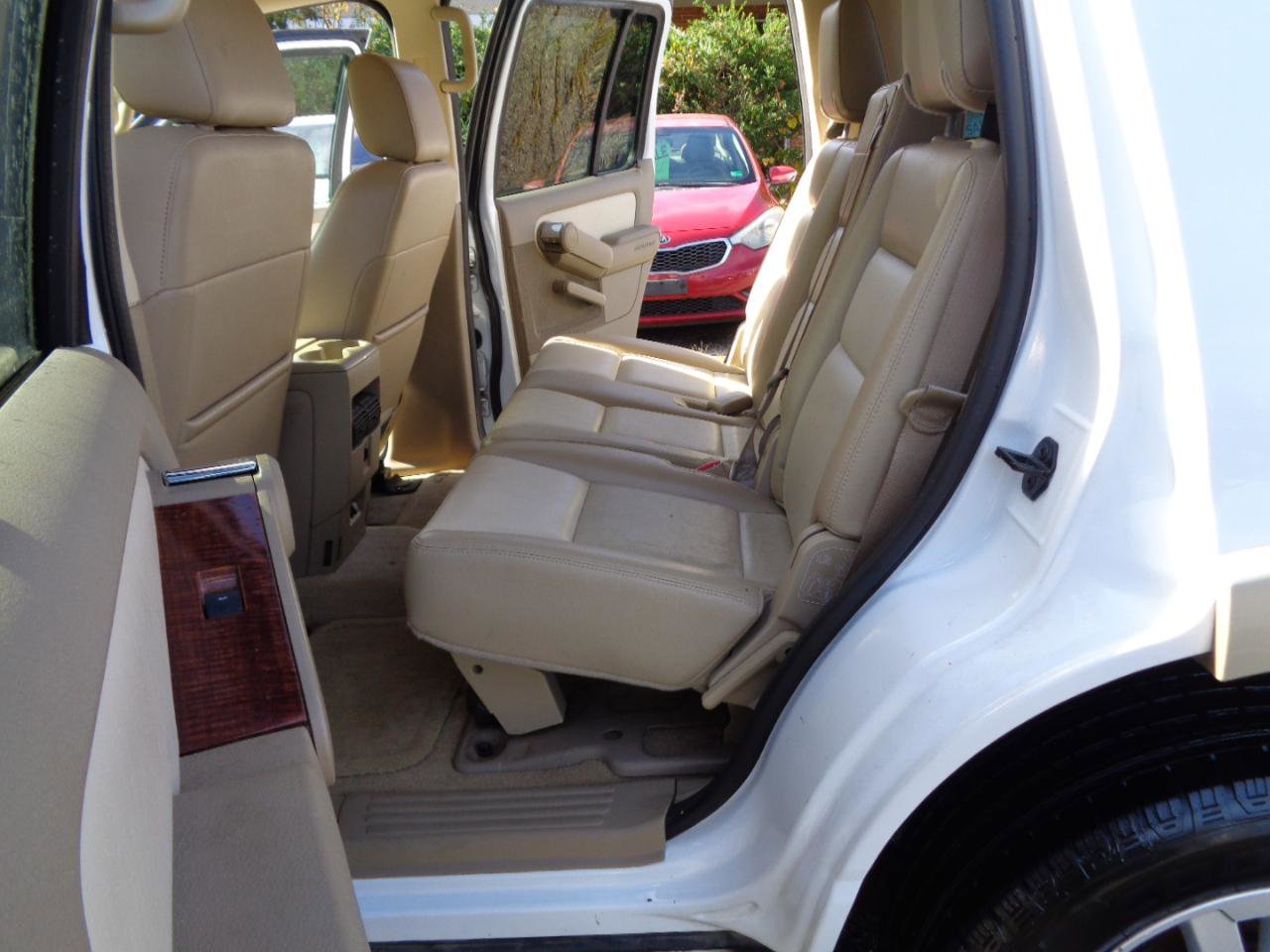 Used 2007 Ford Explorer Eddie Bauer AWD/4WD image 13