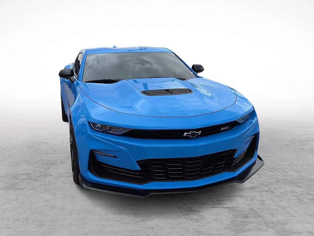Used 2023 Chevrolet Camaro SS RWD image 2