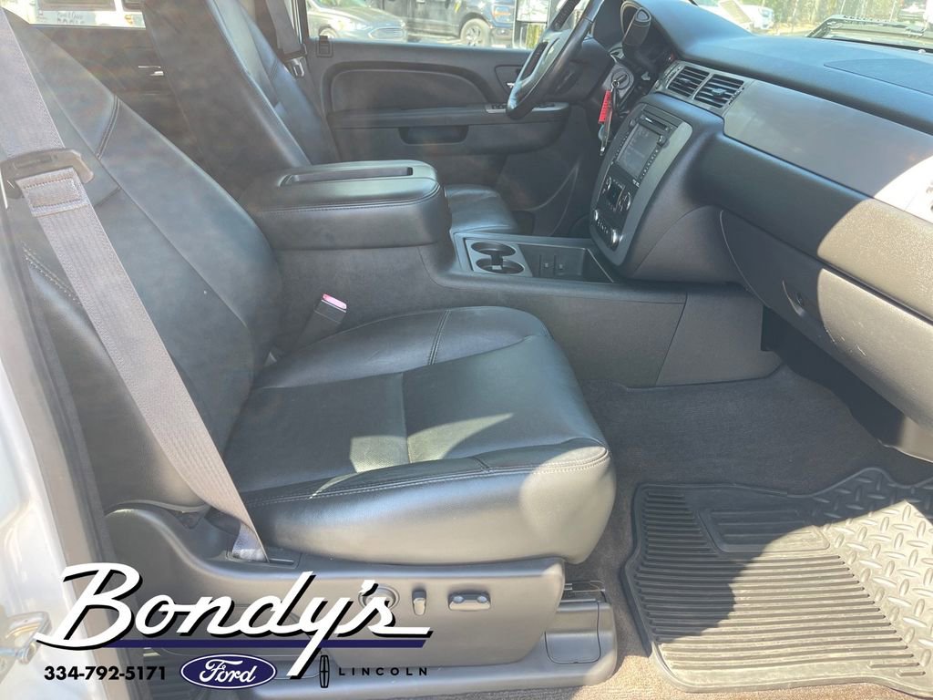 Used 2014 Chevrolet Silverado 3500 LTZ w/ LTZ Plus Package image 18