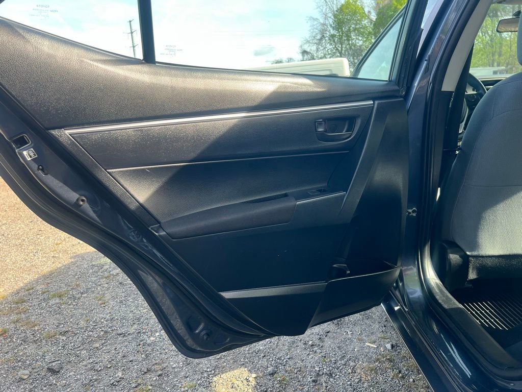 Used 2016 Toyota Corolla L image 9