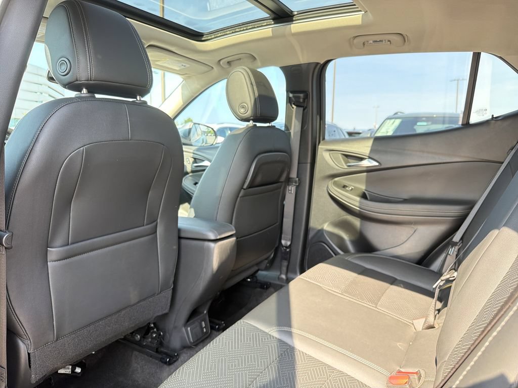 Used 2023 Buick Encore GX Essence w/ Experience Buick Package FWD image 12