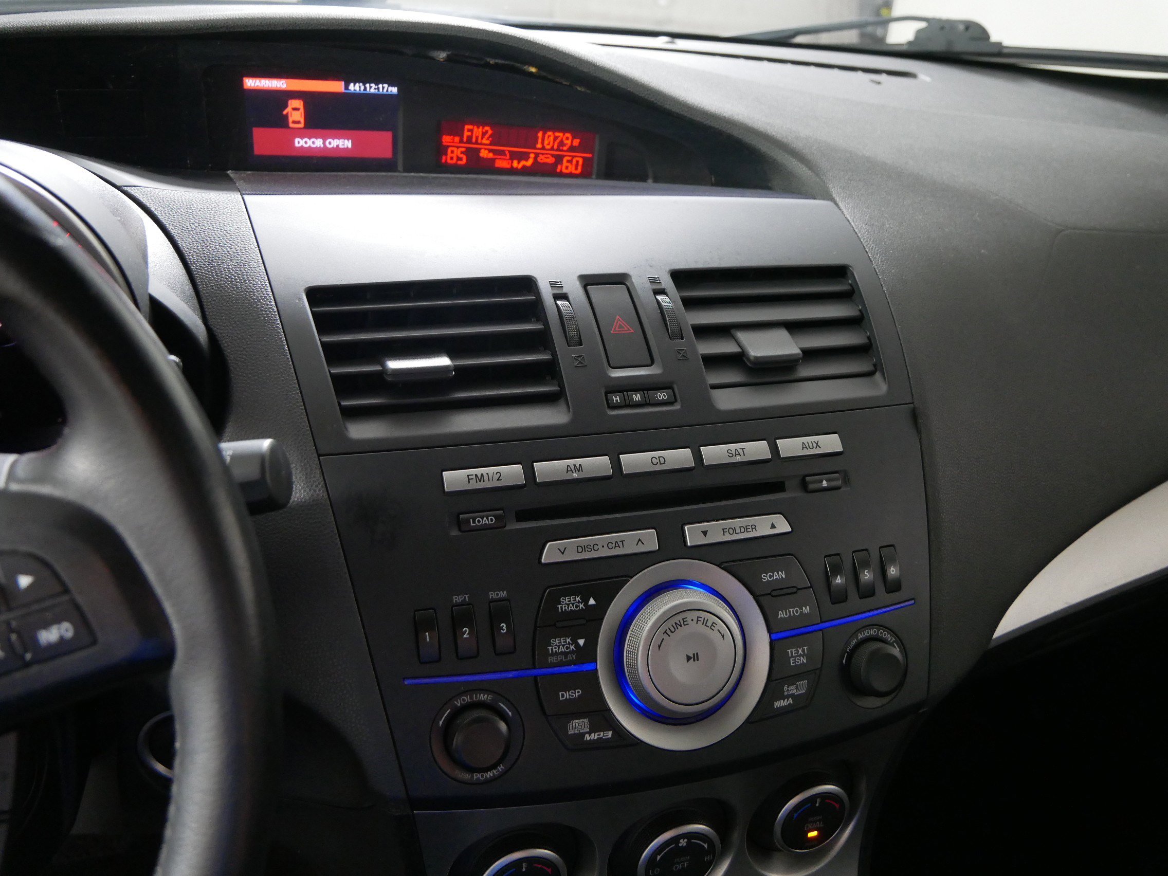 Used 2011 MAZDA MAZDA3 s Grand Touring w/ Tech Pkg image 22