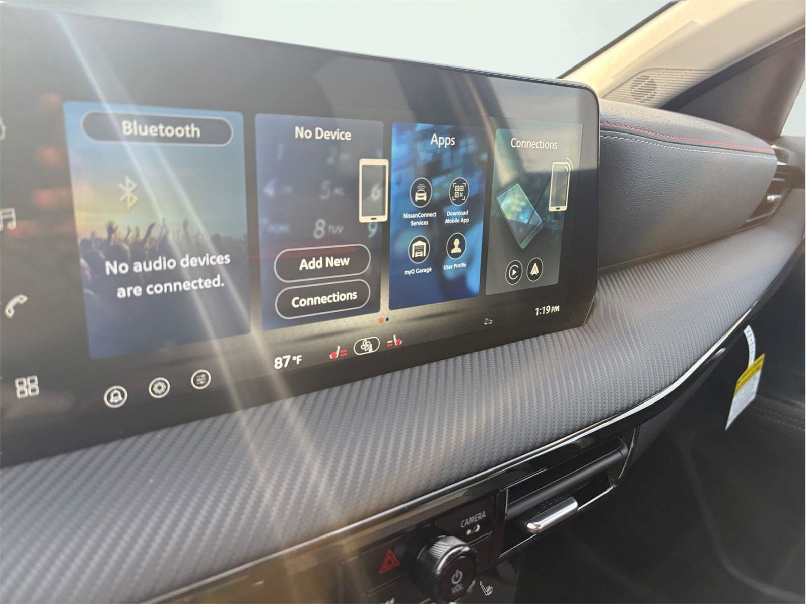 New 2026 Nissan Kicks SR w/ Cold Weather Package image 15