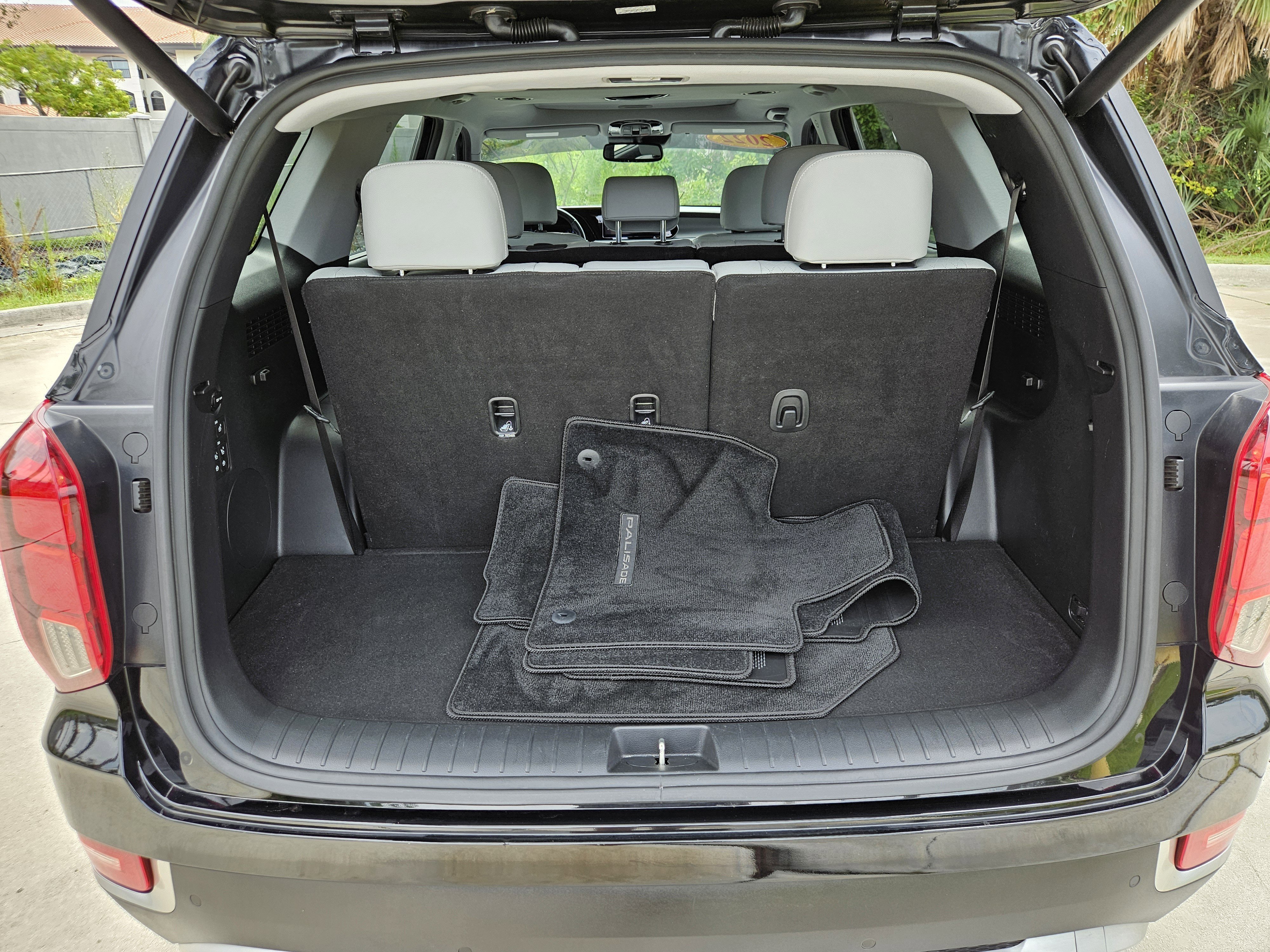 Used 2022 Hyundai Palisade SEL w/ 8P Bench Seat Package image 12
