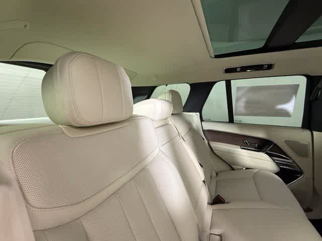 New 2027 Land Rover Range Rover SE AWD/4WD image 29