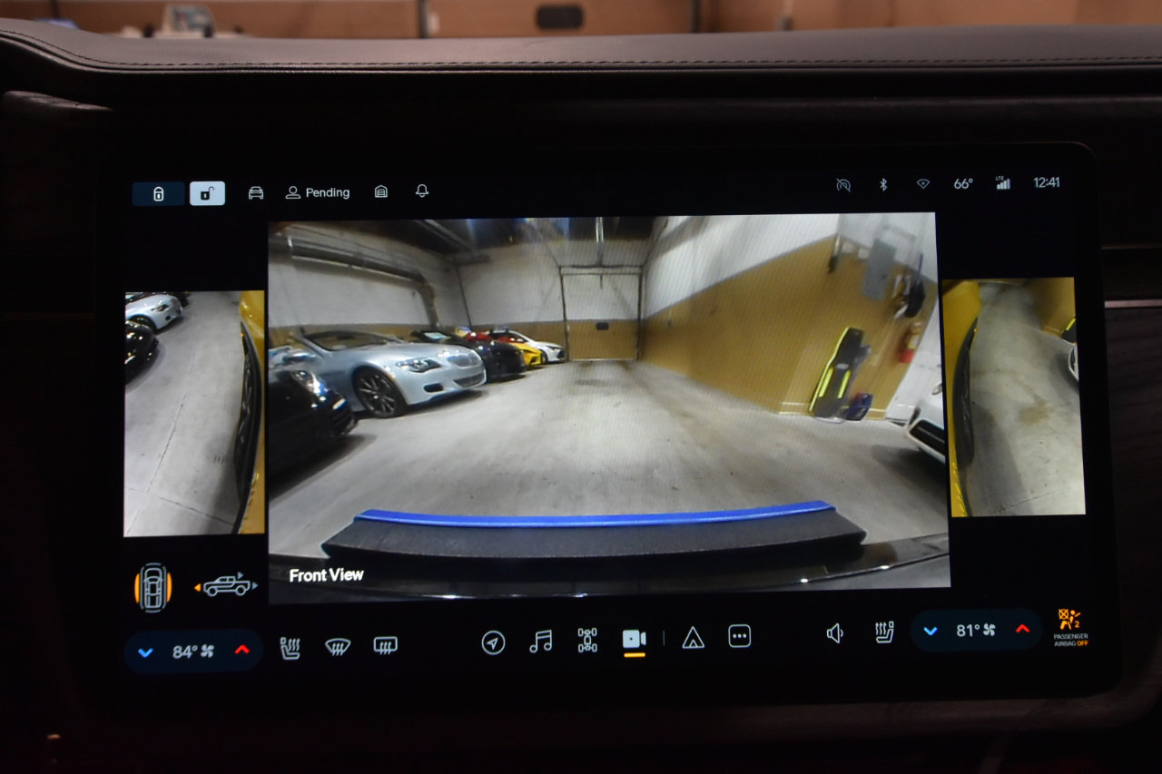 Used 2022 Rivian R1T Adventure image 37