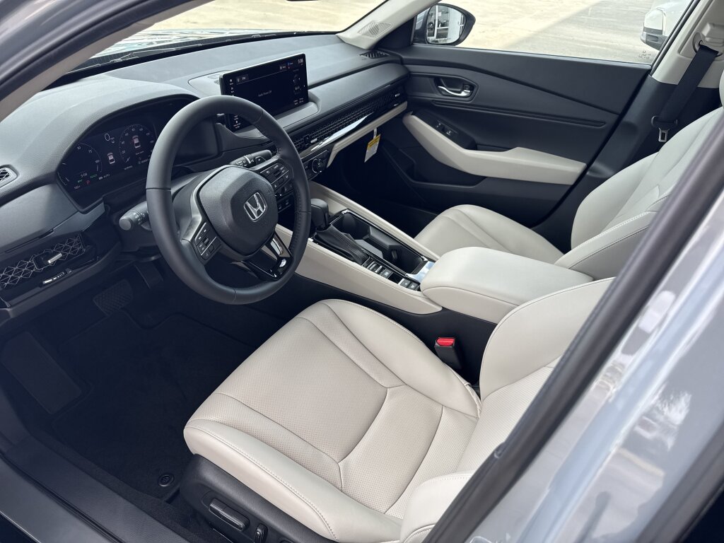 New 2026 Honda Accord EX-L image 12