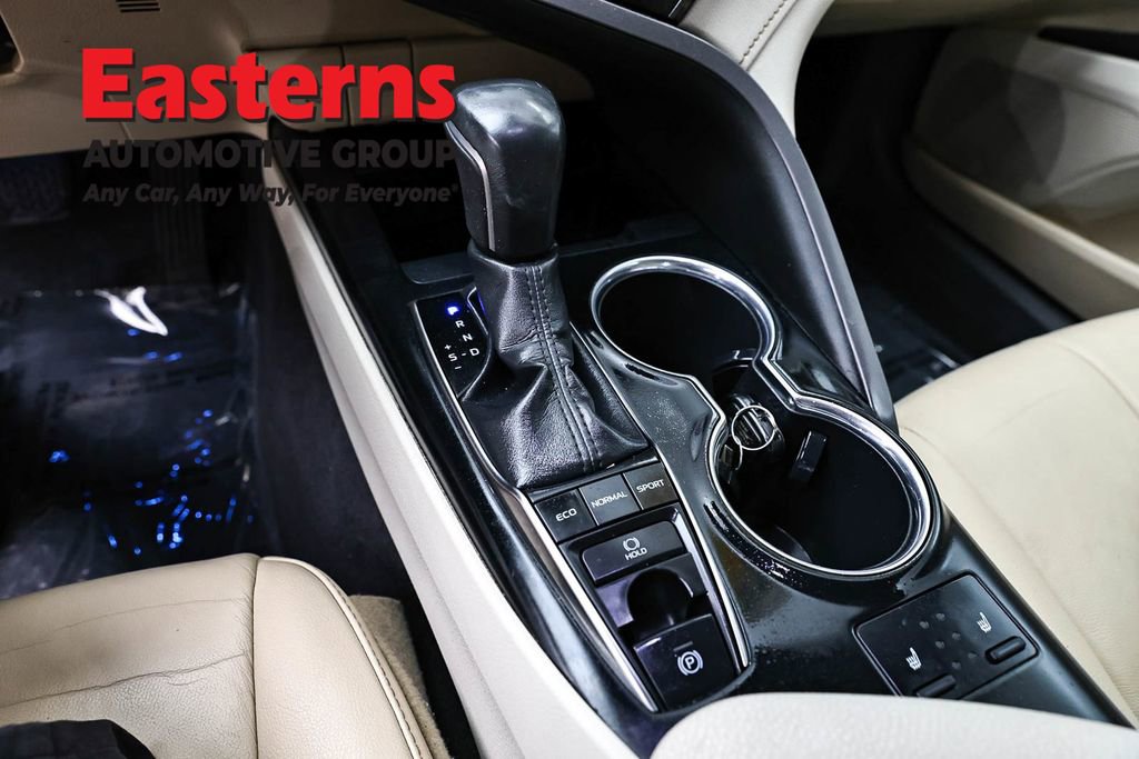 Used 2019 Toyota Camry XLE w/ Carpet Mat Package FWD image 13