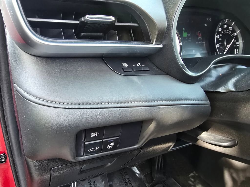 Used 2021 Toyota Highlander Limited AWD/4WD image 21