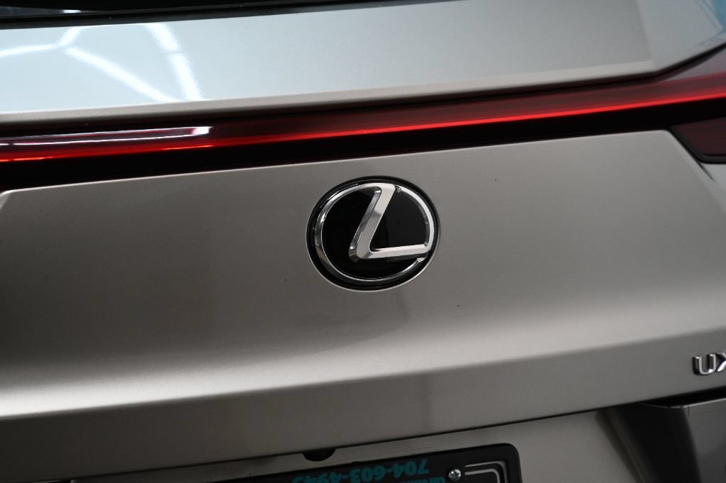 Used 2021 Lexus UX 200 w/ Accessory Package (Z2) FWD image 12