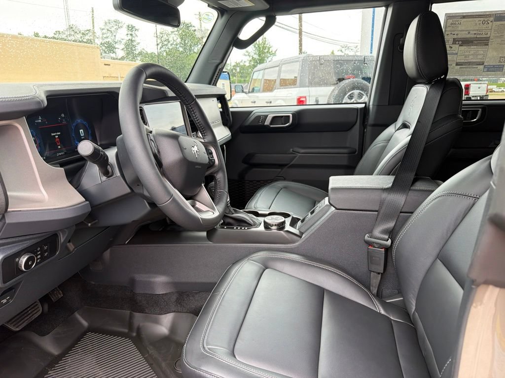 New 2026 Ford Bronco Outer Banks AWD/4WD image 13