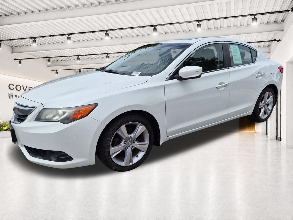 Used 2015 Acura ILX w/ Technology Package FWD image 4