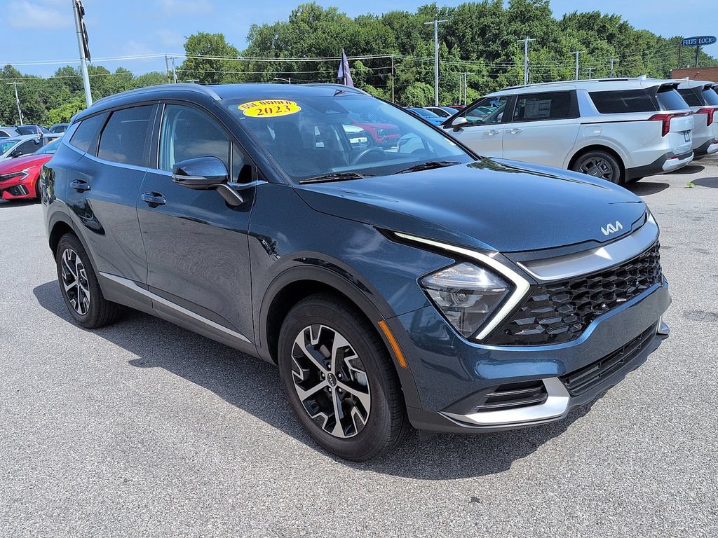 Used 2023 Kia Sportage EX AWD/4WD image 1