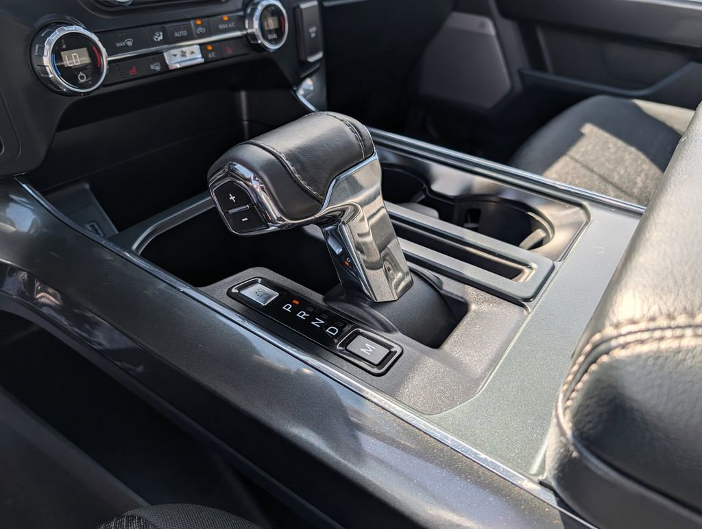 Certified 2021 Ford F150 XLT w/ Equipment Group 302A High image 18