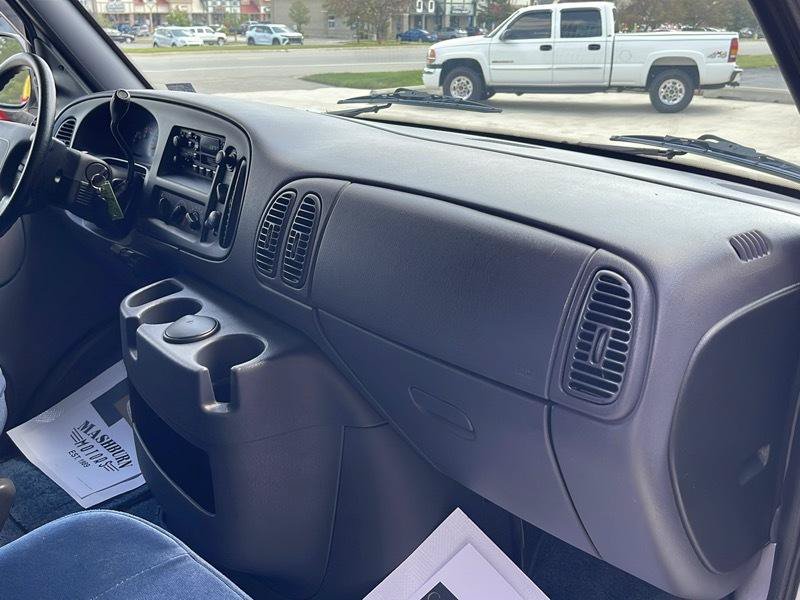 Used 1999 Dodge B1500 RWD image 53