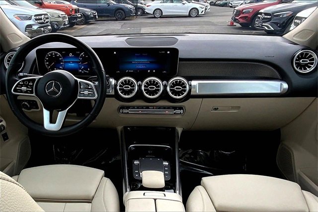 Used 2021 Mercedes-Benz GLB 250 4MATIC image 12