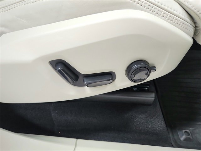 Used 2021 Volvo XC90 T6 Inscription w/ Advanced Package image 39