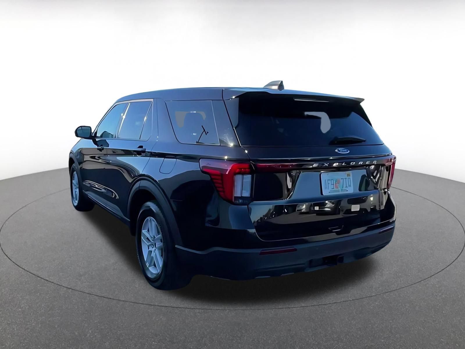 Used 2026 Ford Explorer Active RWD image 10
