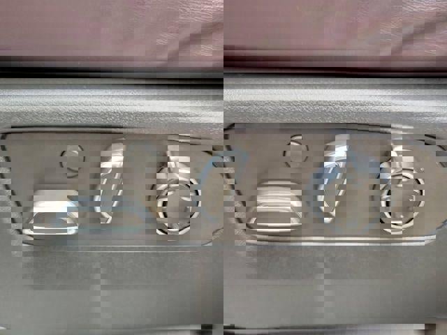 Used 2022 Cadillac Escalade Premium Luxury Platinum image 10