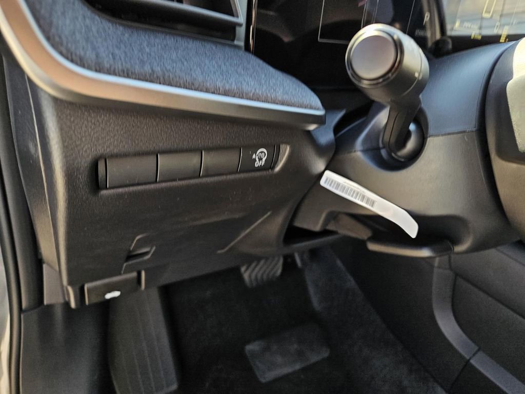 New 2026 Nissan Kicks SV image 14