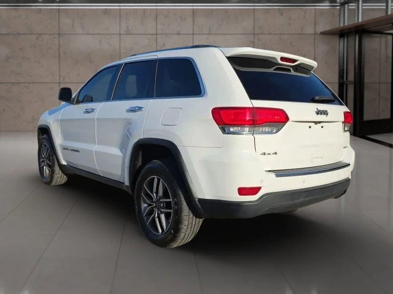 Used 2019 Jeep Grand Cherokee Limited w/ Luxury Group II image 6