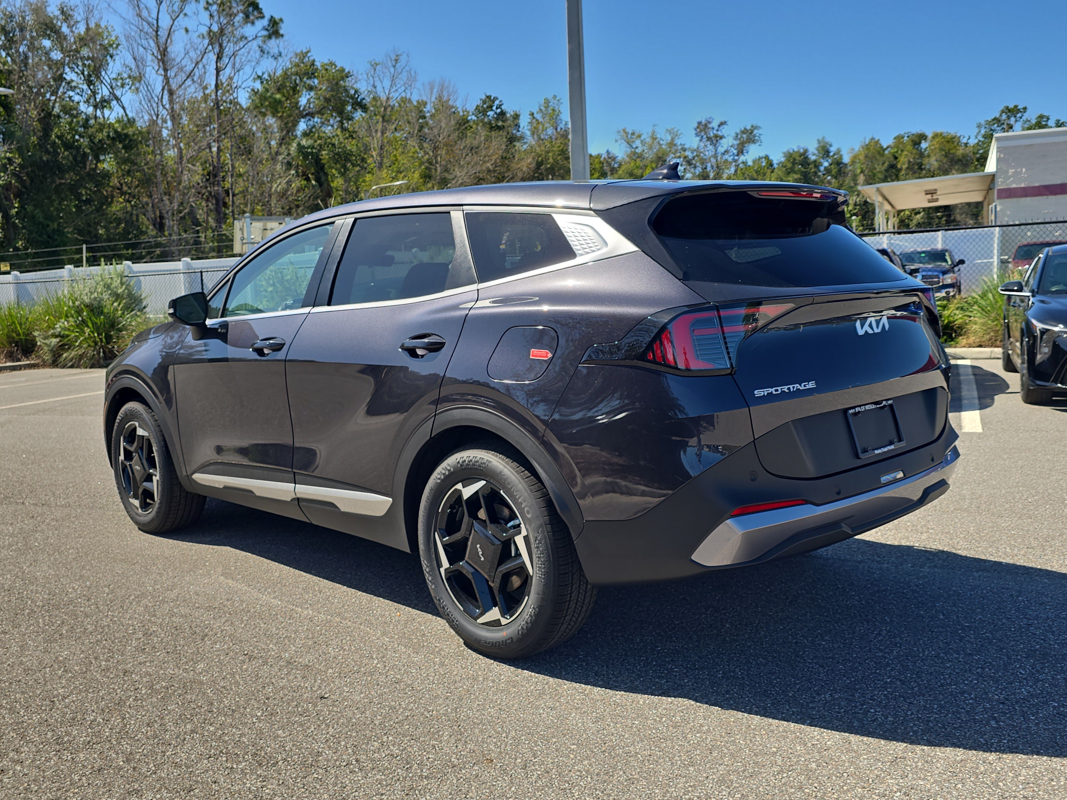 New 2027 Kia Sportage EX FWD image 6