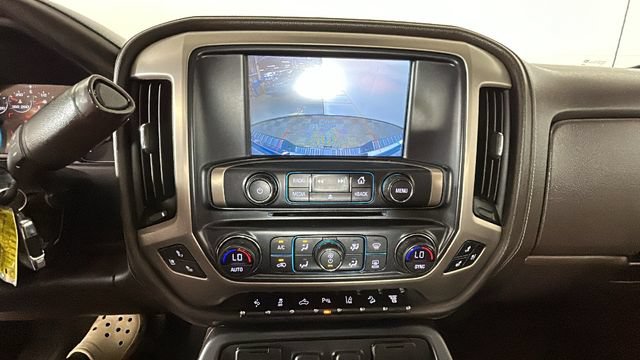 Used 2018 GMC Sierra 2500 Denali w/ Duramax Plus Package AWD/4WD image 23