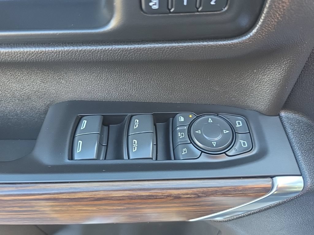 Used 2022 Chevrolet Silverado 3500 High Country AWD/4WD image 23