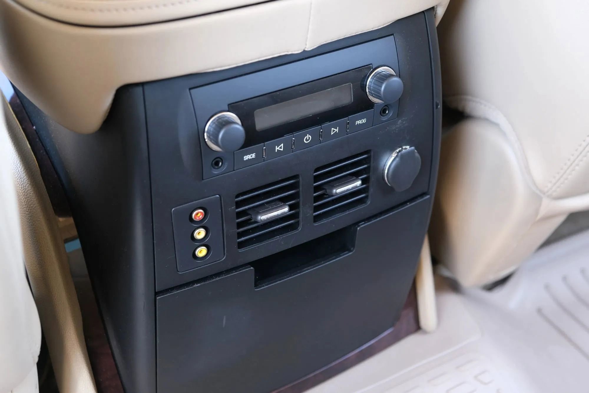 Used 2013 Cadillac Escalade EXT Premium image 22