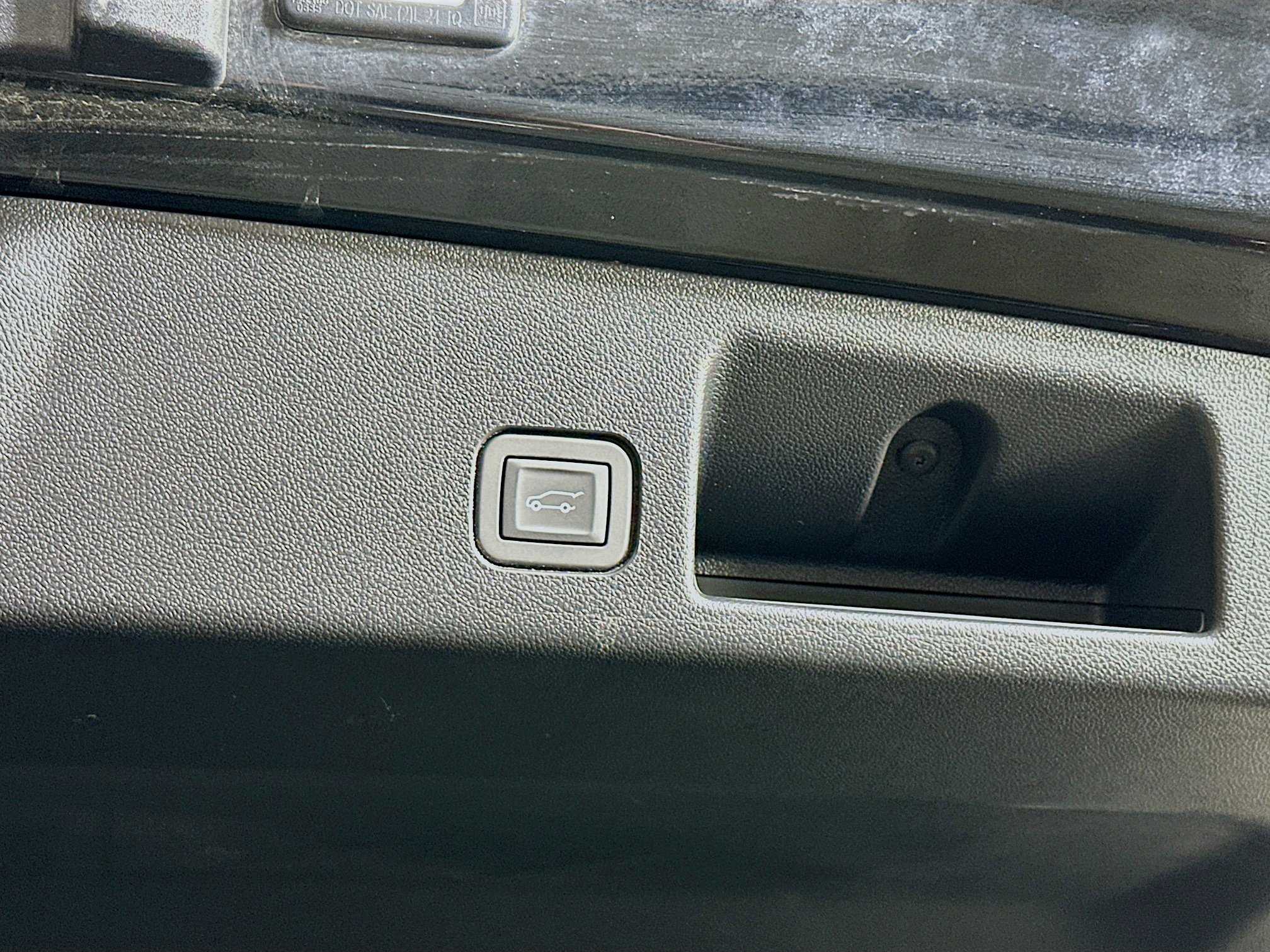 Used 2025 Chevrolet Equinox EV RS image 28