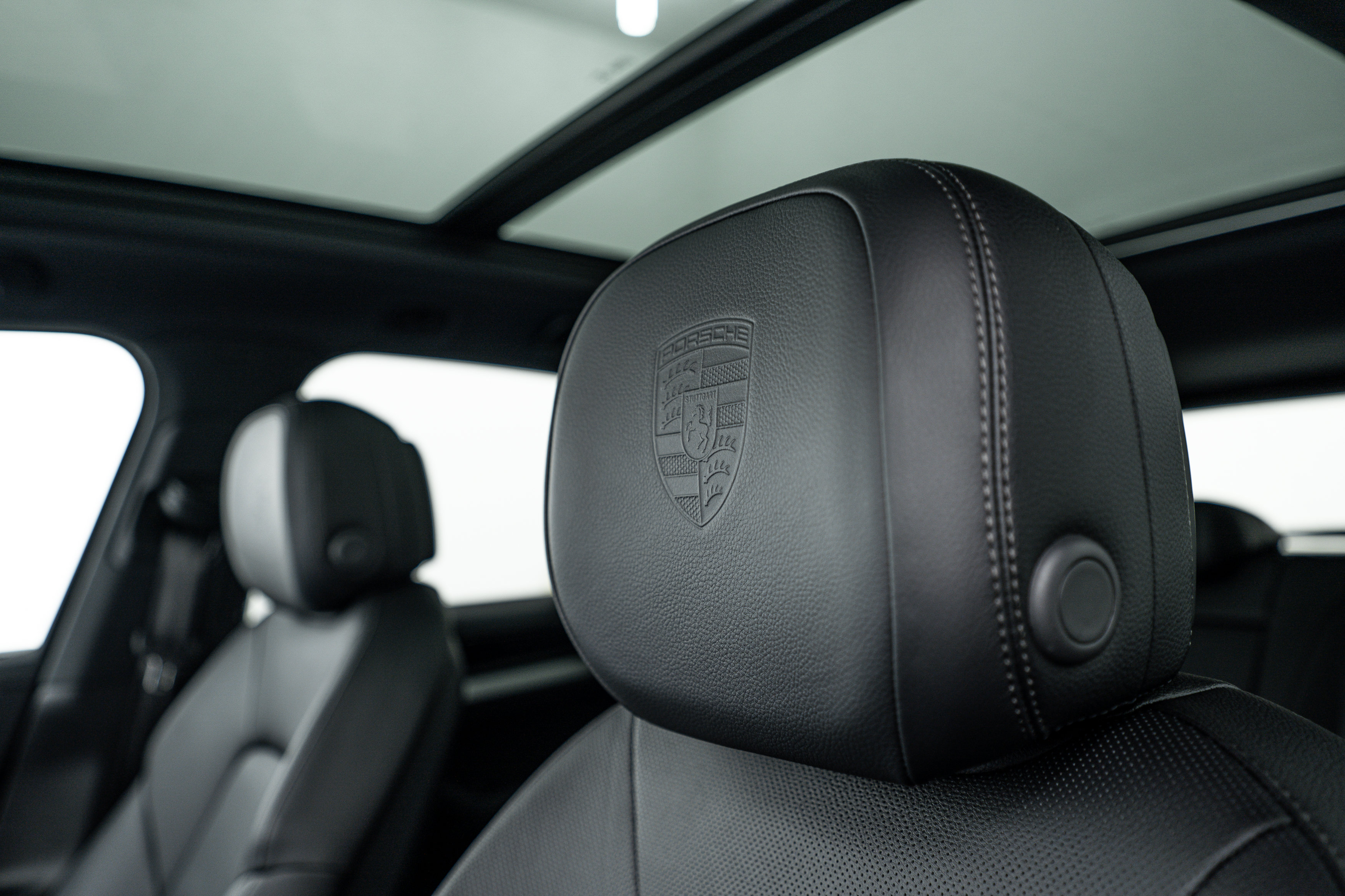 Certified 2026 Porsche Cayenne AWD/4WD image 21