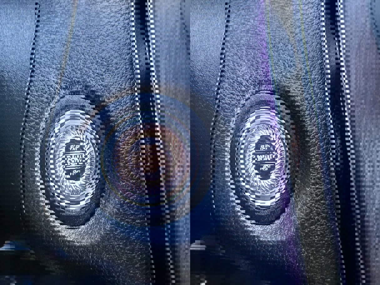 Used 2021 Mercedes-Benz GLC 300 4MATIC image 32