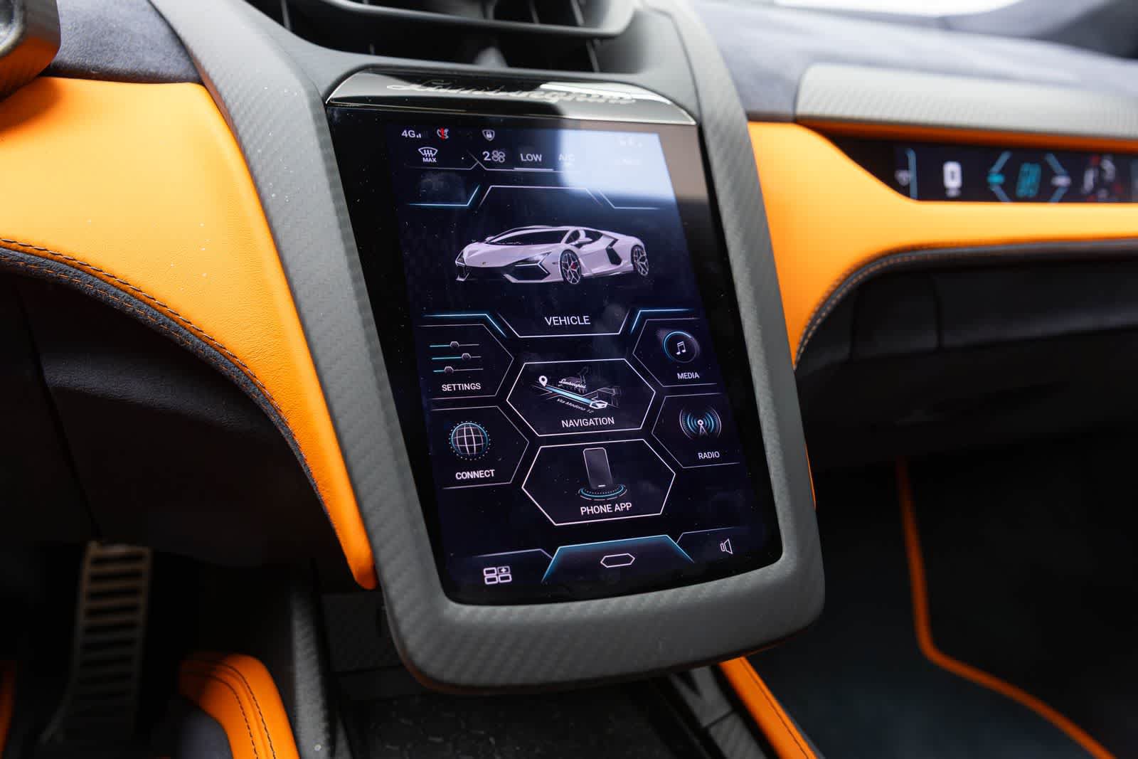 Used 2024 Lamborghini Revuelto AWD/4WD image 14
