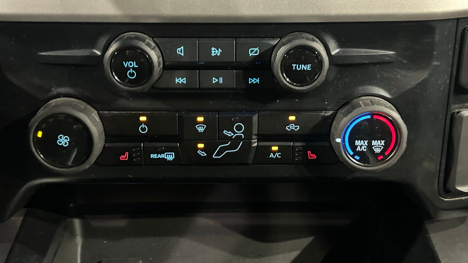 Used 2023 Ford F250 XLT w/ XLT Premium Package image 92