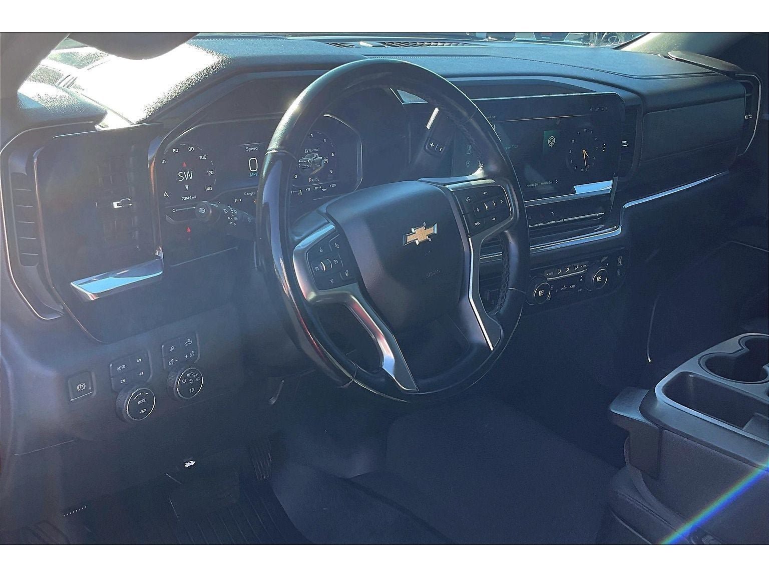 Used 2024 Chevrolet Silverado 3500 LTZ AWD/4WD image 16