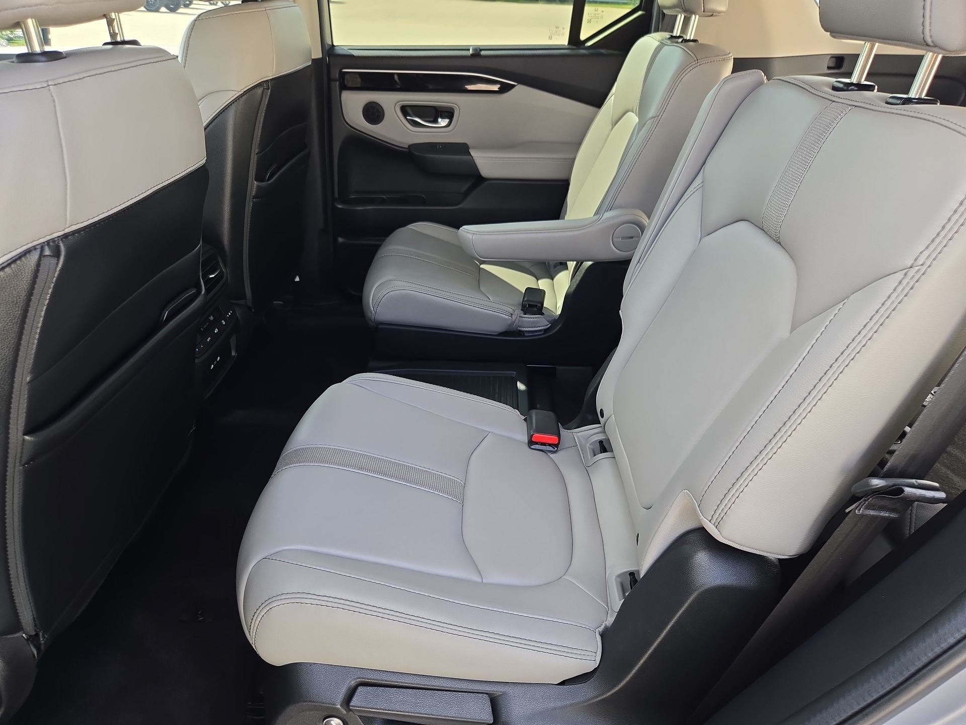 Used 2024 Honda Pilot EX-L image 23