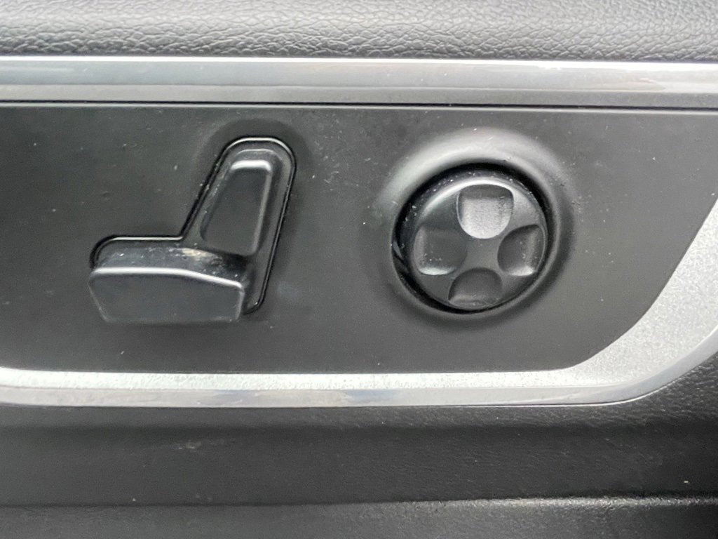 Used 2020 RAM 1500 Laramie w/ Sport Appearance Package image 31